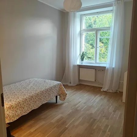 Апартаменты Spacious Near Old Town And Harbor